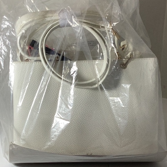 Like Dreams
Jenna Bow Satchel - Picture 8 of 12